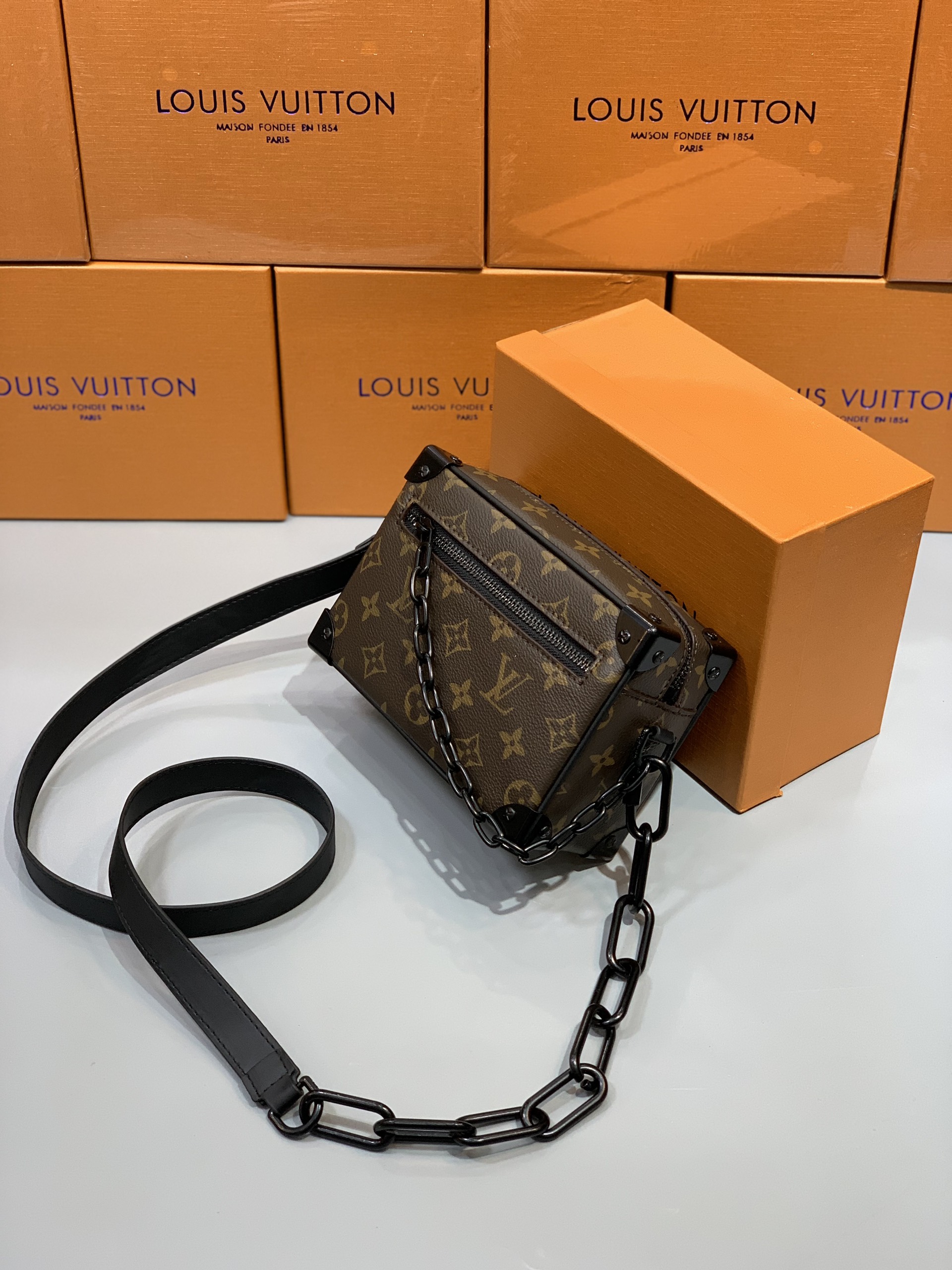 Túi đeo chéo Louis Vuitton Nam TC148 Hà Trần Store #25 Túi đeo chéo Louis Vuitton Nam TC148 Hà Trần Store
